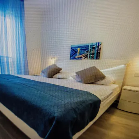 Cozy House In Apartament